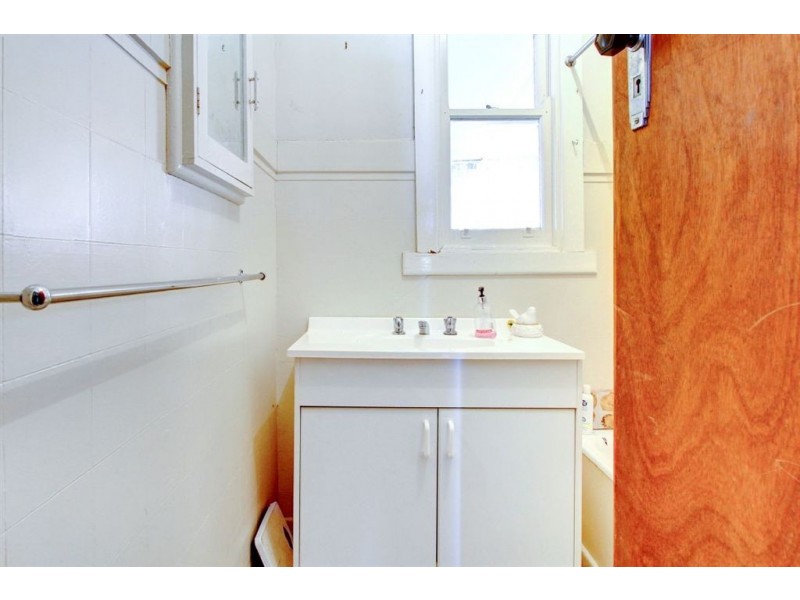 18 Paterson Street, Rosebud VIC 3939