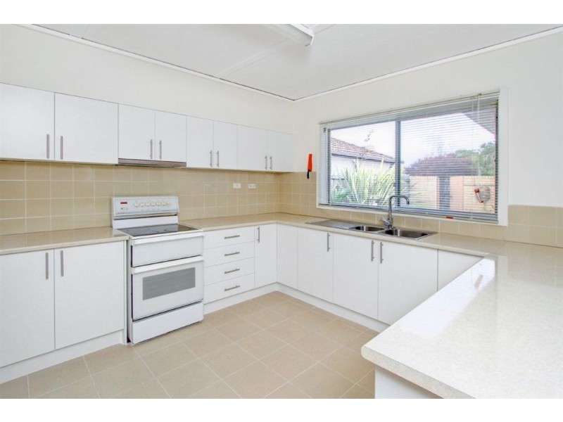 23 Braidwood Avenue, Rosebud VIC 3939