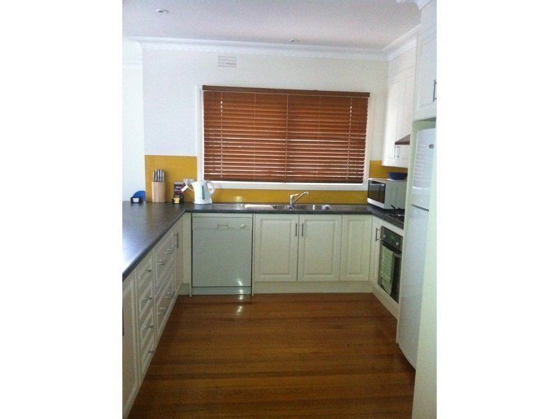 20 Overlea Avenue, Rosebud VIC 3939