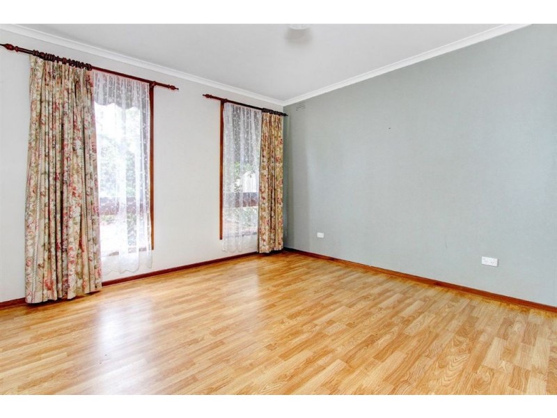 225 Ninth Avenue, Rosebud VIC 3939