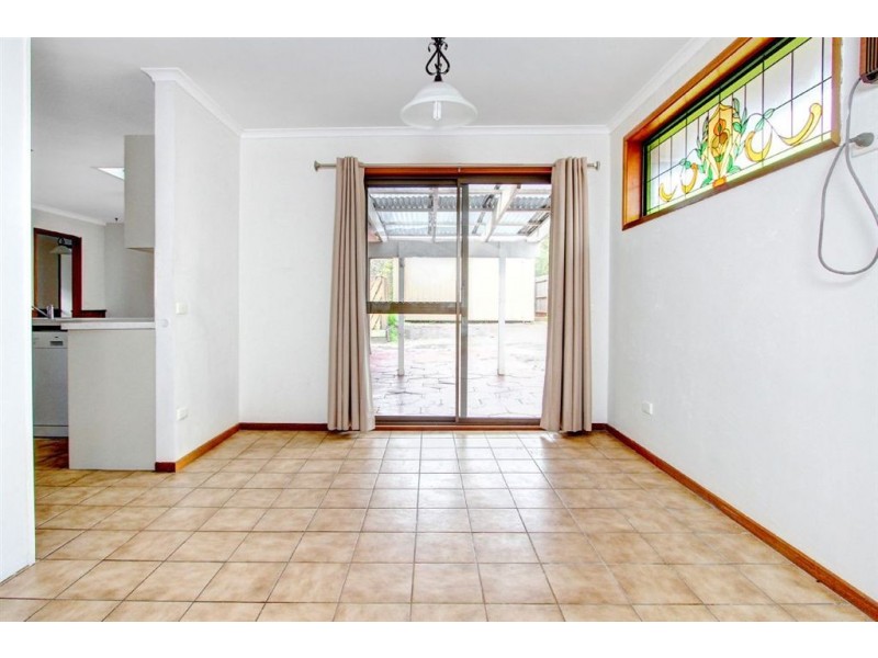 225 Ninth Avenue, Rosebud VIC 3939