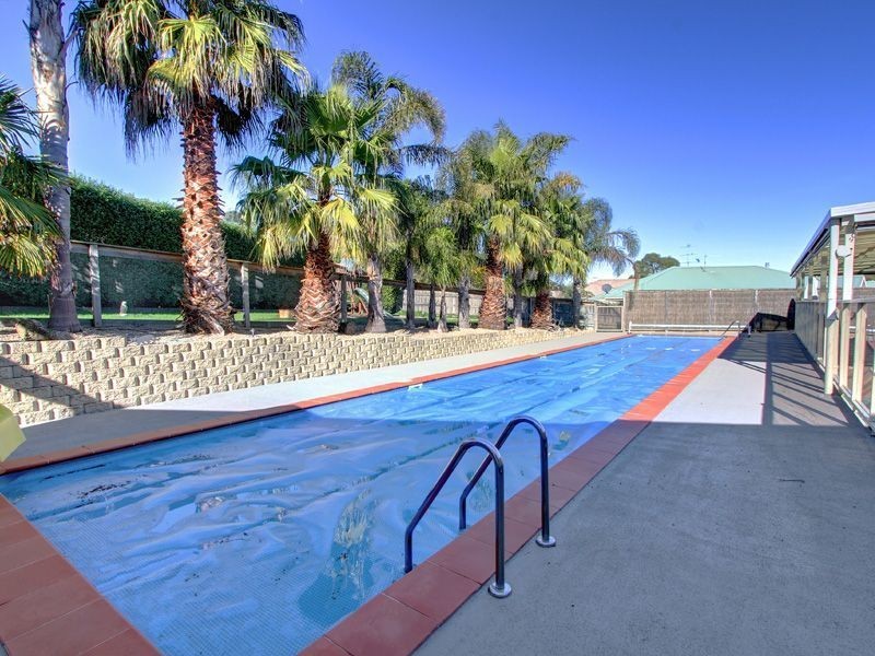 7-9 Coral Close, Rosebud VIC 3939