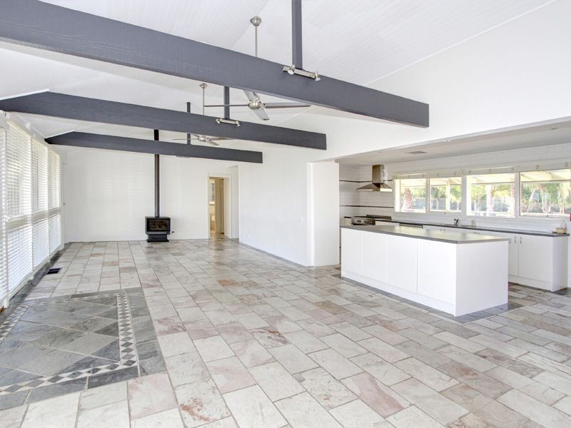 7-9 Coral Close, Rosebud VIC 3939