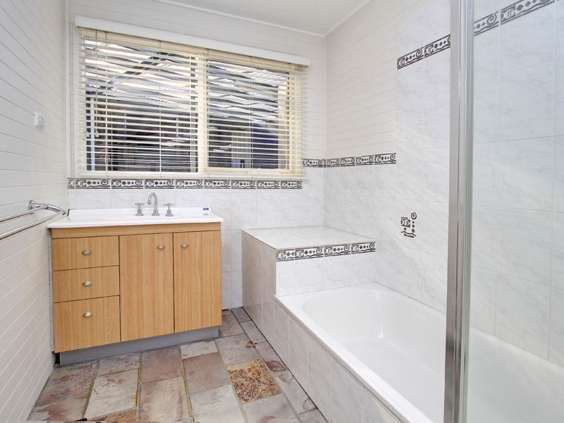 7-9 Coral Close, Rosebud VIC 3939