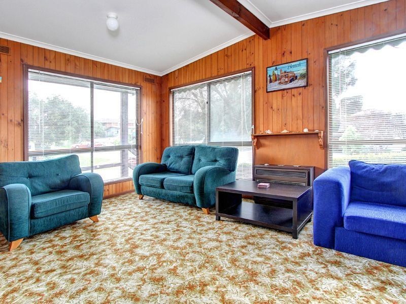 83 Fifth Avenue, Rosebud VIC 3939