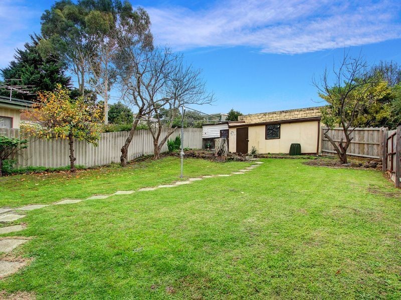 83 Fifth Avenue, Rosebud VIC 3939