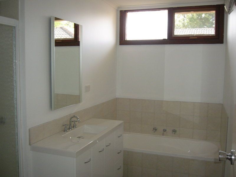 38 Hayes Avenue, Rosebud VIC 3939