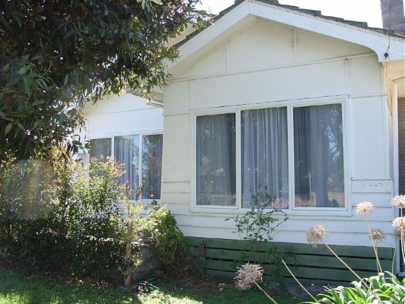 19 Sixth Avenue, Rosebud VIC 3939