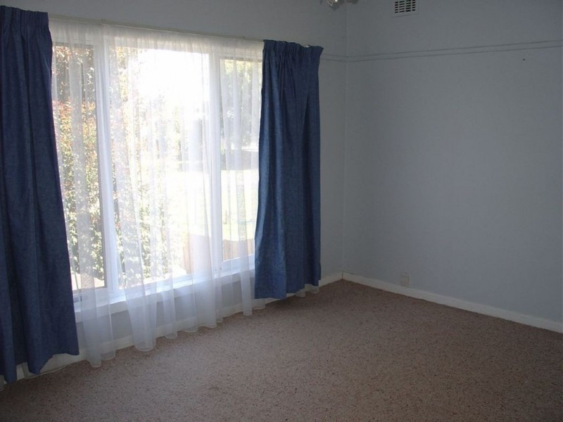 19 Sixth Avenue, Rosebud VIC 3939