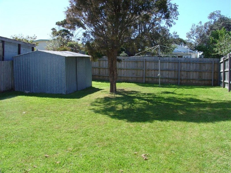 19 Sixth Avenue, Rosebud VIC 3939