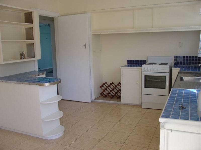 19 Sixth Avenue, Rosebud VIC 3939