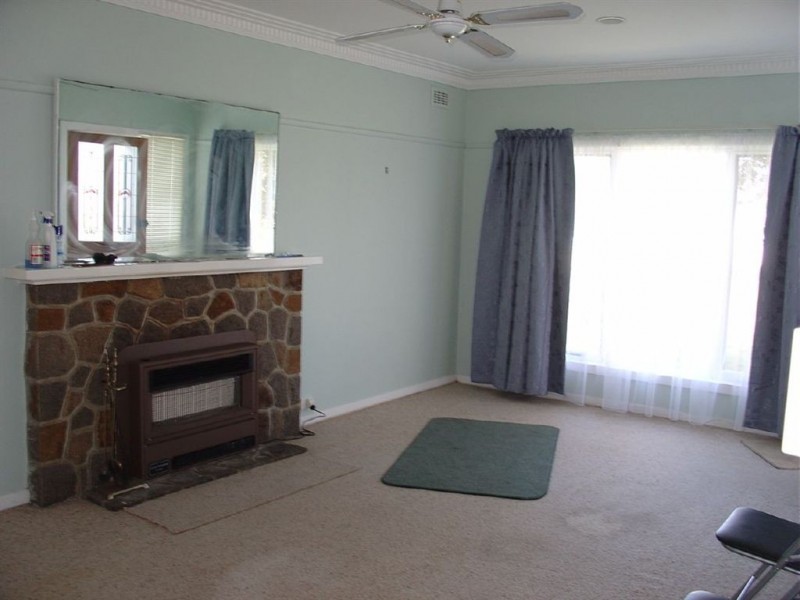 19 Sixth Avenue, Rosebud VIC 3939