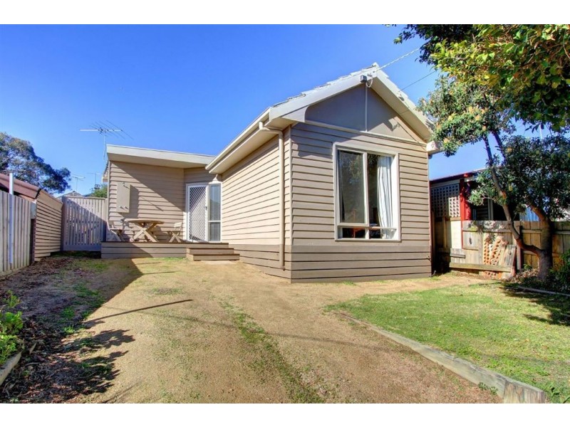 55 Eighth Avenue, Rosebud VIC 3939