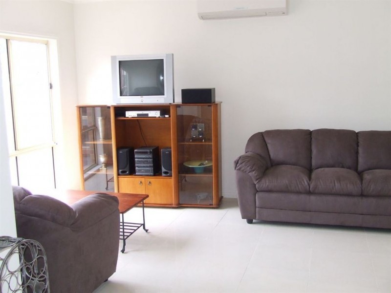 2/28 Mark Street, Rosebud VIC 3939