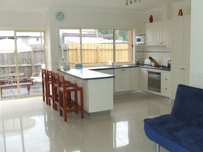 2/28 Mark Street, Rosebud VIC 3939