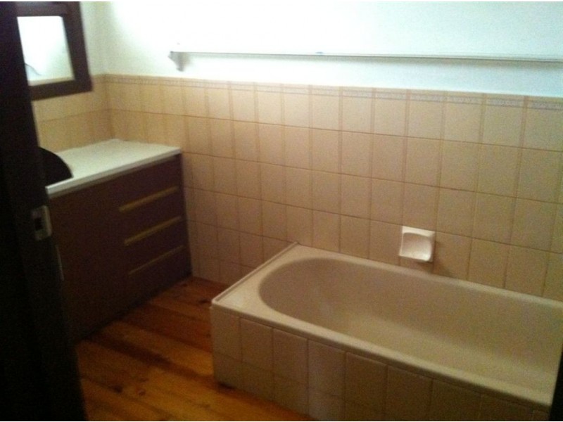 8 Hakea Avenue, Rosebud West VIC 3940