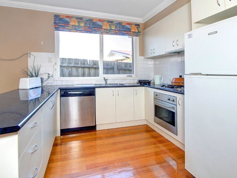 55 Eighth Ave, Rosebud VIC 3939