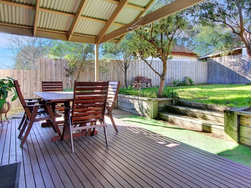 55 Eighth Ave, Rosebud VIC 3939