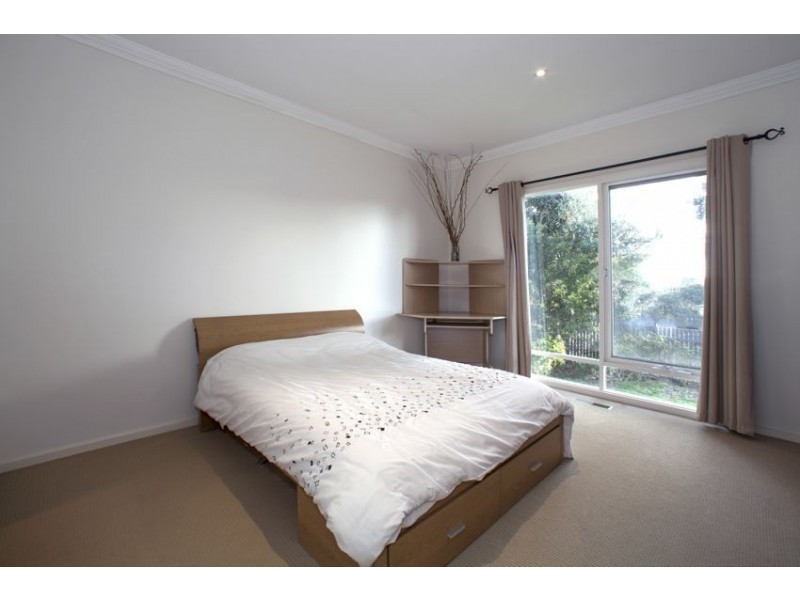 55 Eighth Ave, Rosebud VIC 3939
