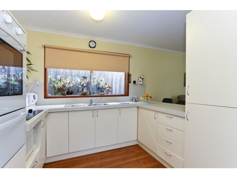 137 Sixth Avenue, Rosebud VIC 3939