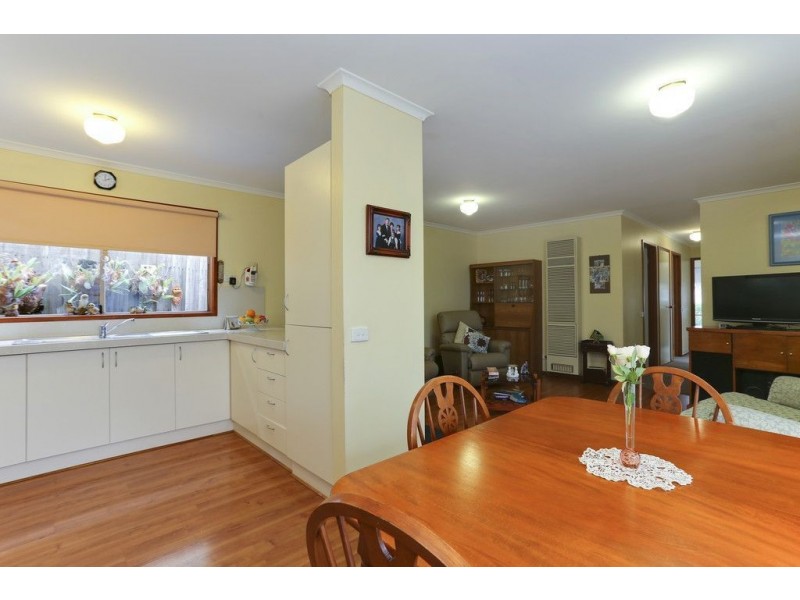 137 Sixth Avenue, Rosebud VIC 3939