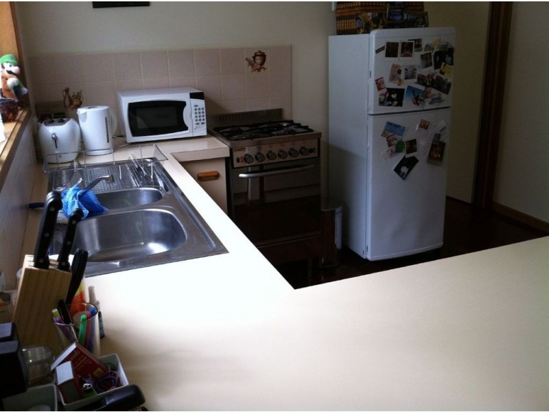 71 Fourth Avenue, Rosebud VIC 3939