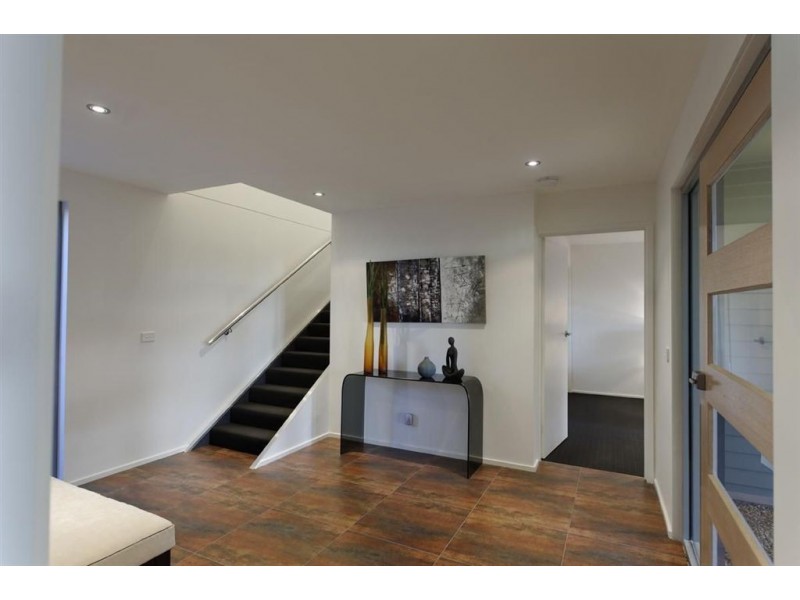 12 Banks Street, Mccrae VIC 3938