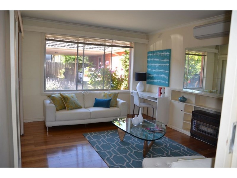 2/112 Through Road, Camberwell VIC 3124