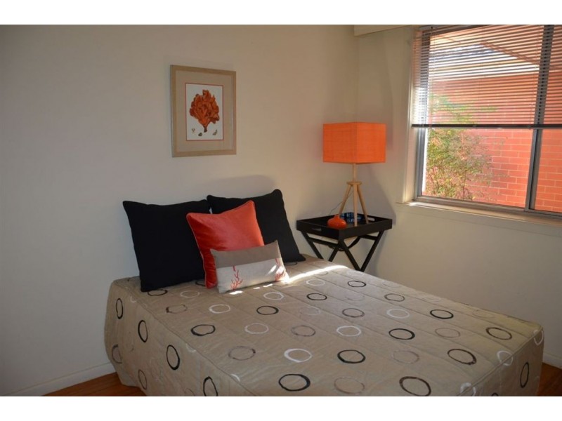 2/112 Through Road, Camberwell VIC 3124