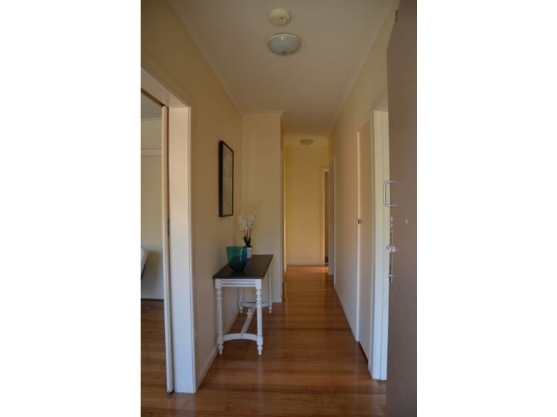 2/112 Through Road, Camberwell VIC 3124