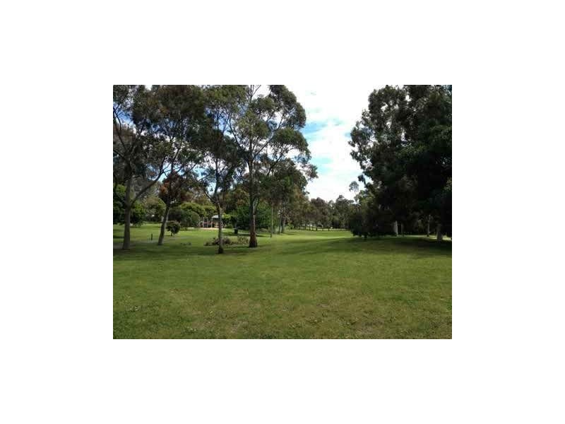 2/112 Through Road, Camberwell VIC 3124