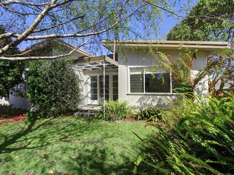 12 Overlea Avenue, Rosebud VIC 3939