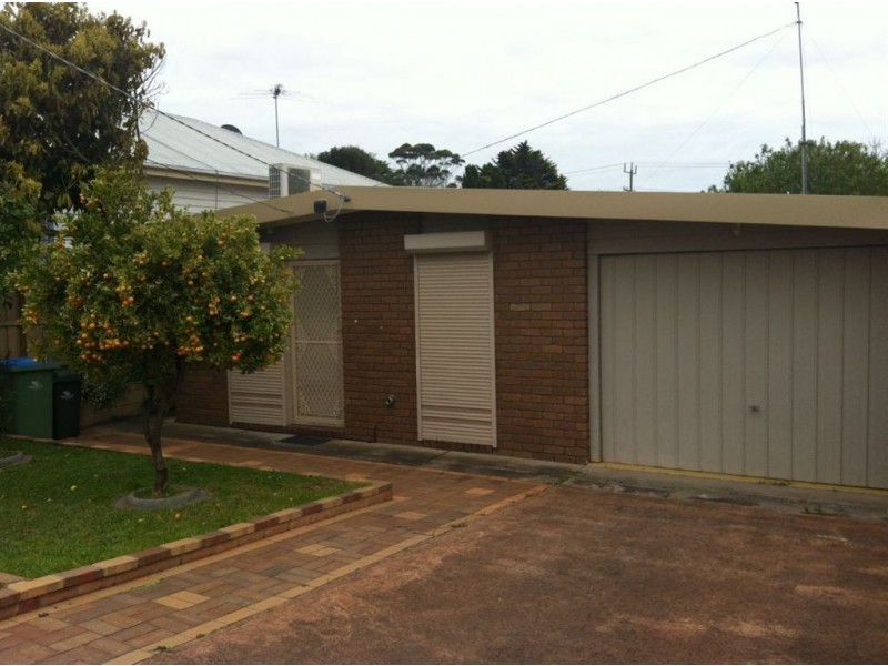 28 Second Avenue, Rosebud VIC 3939