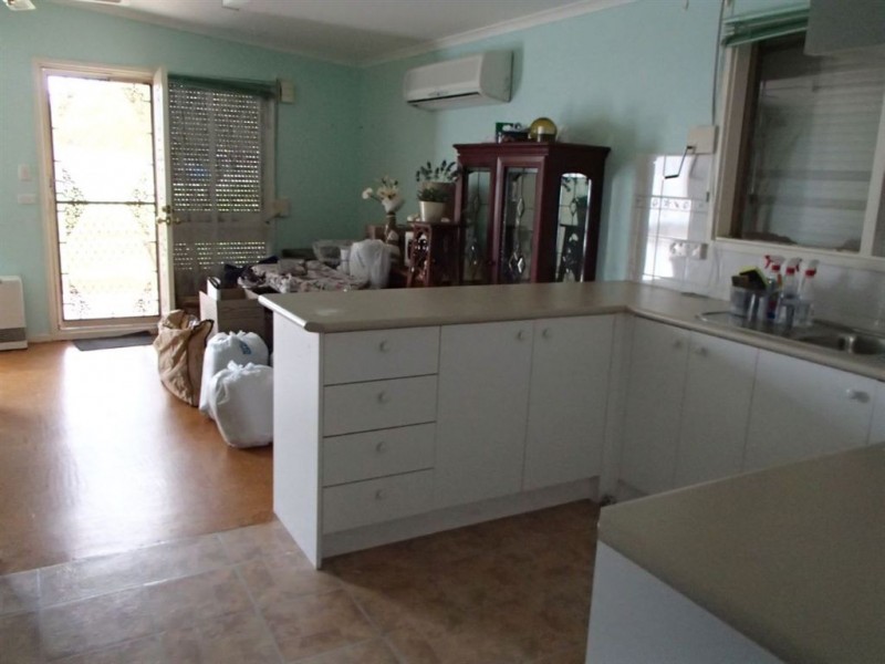 28 Second Avenue, Rosebud VIC 3939