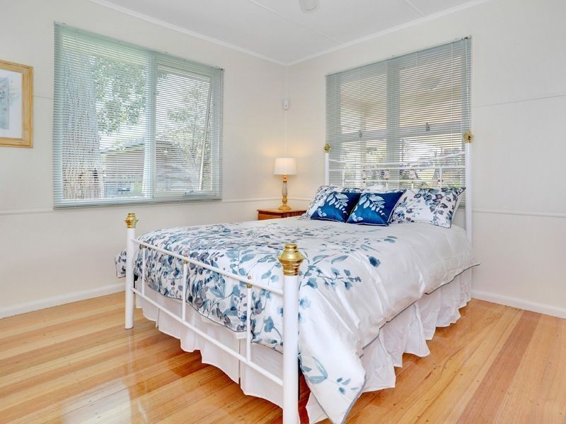 23 Woyna Avenue, Rosebud West VIC 3940