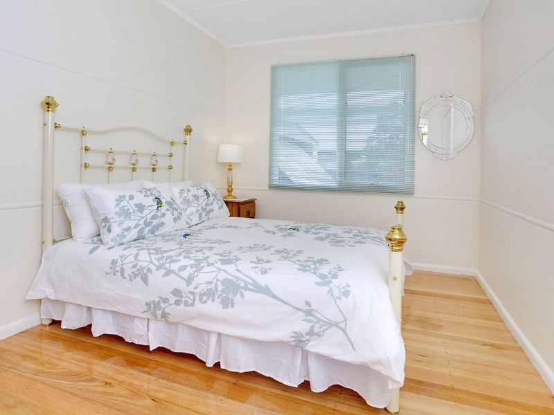 23 Woyna Avenue, Rosebud West VIC 3940