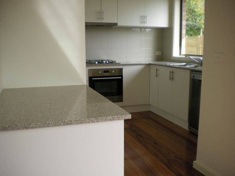 3/4 Leon Avenue, Rosebud VIC 3939