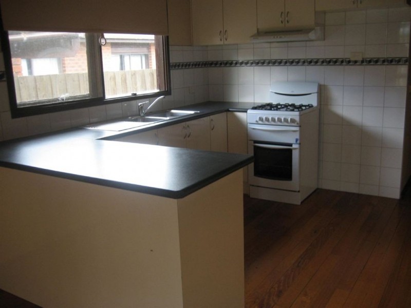 68 Cootamundra Avenue, Rosebud West VIC 3940