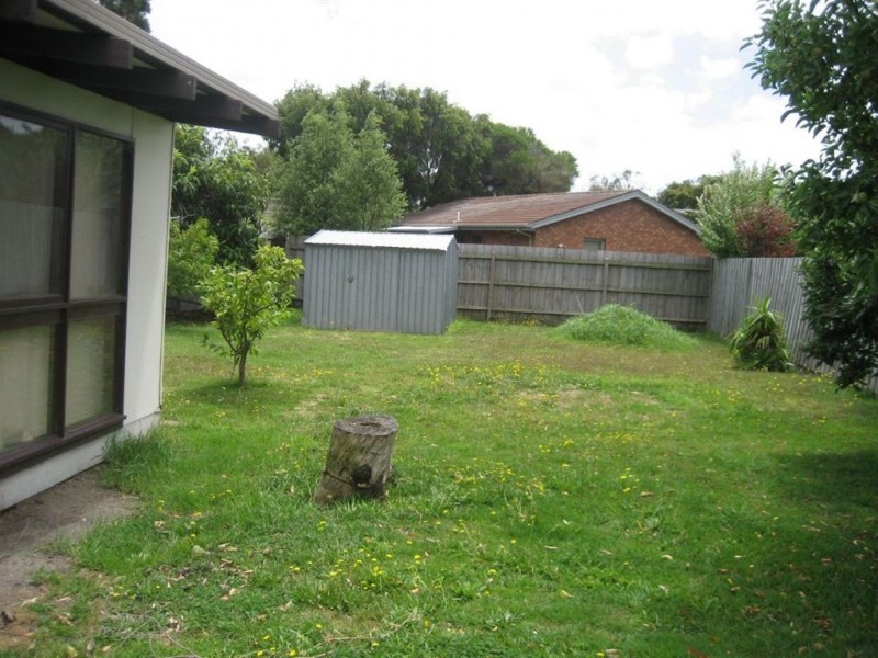 68 Cootamundra Avenue, Rosebud West VIC 3940