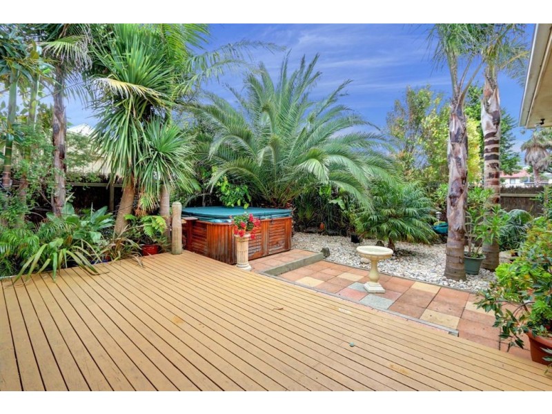 321 Dromana Parade, Safety Beach VIC 3936