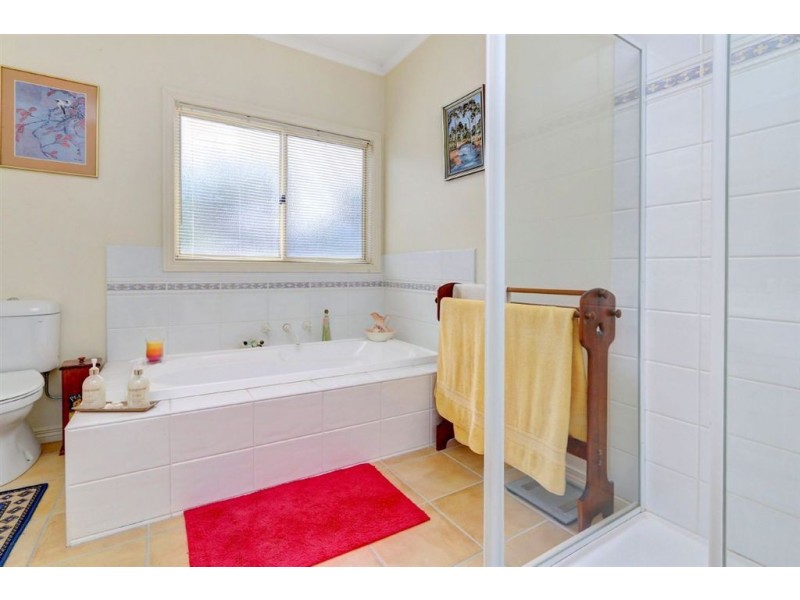 321 Dromana Parade, Safety Beach VIC 3936
