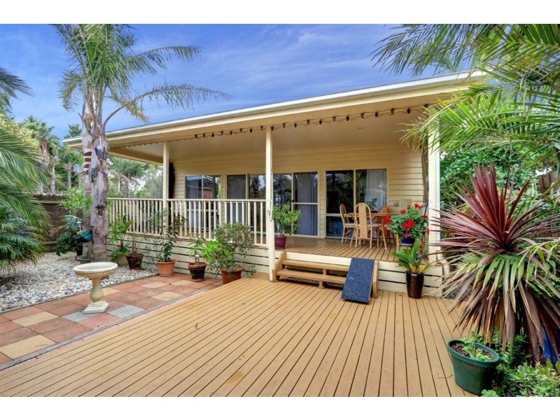 321 Dromana Parade, Safety Beach VIC 3936