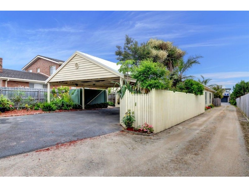 321 Dromana Parade, Safety Beach VIC 3936