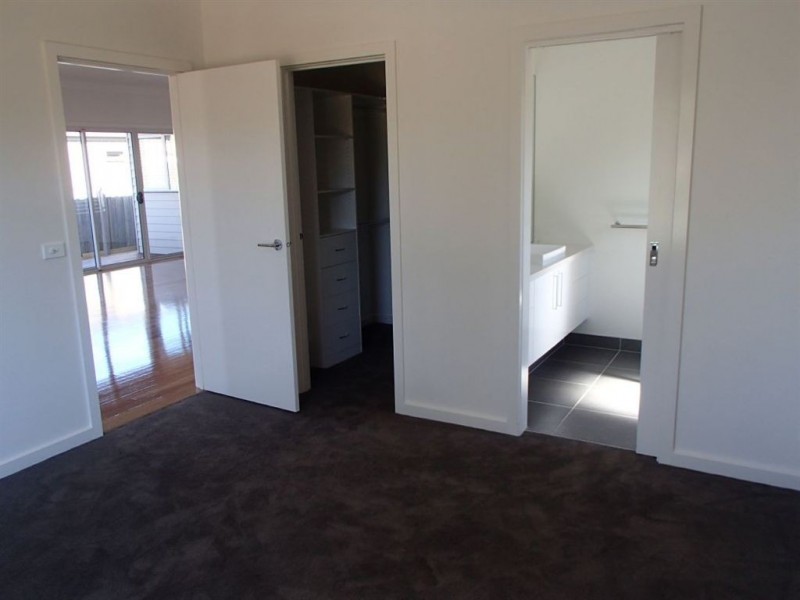 1/11 Monty Court, Rosebud VIC 3939