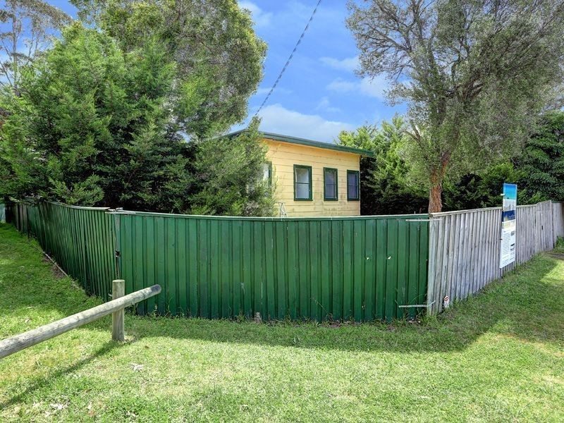 76 Broadway, Rosebud West VIC 3940