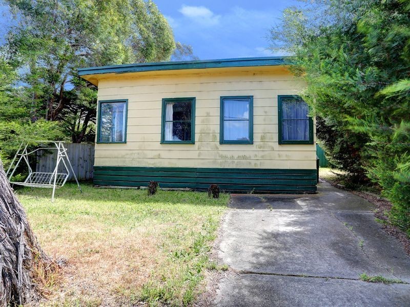 76 Broadway, Rosebud West VIC 3940