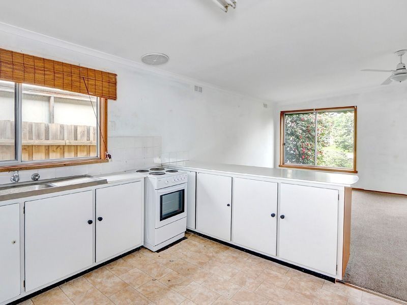 169 Eighth Avenue, Rosebud VIC 3939