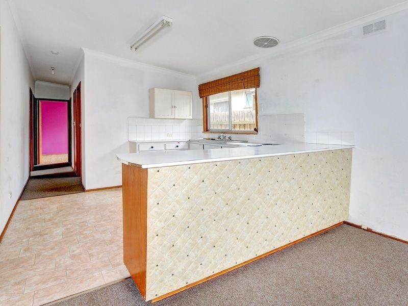 169 Eighth Avenue, Rosebud VIC 3939