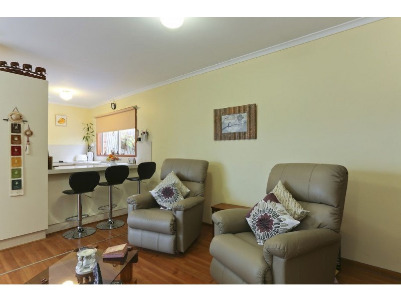 137 Sixth Avenue, Rosebud VIC 3939