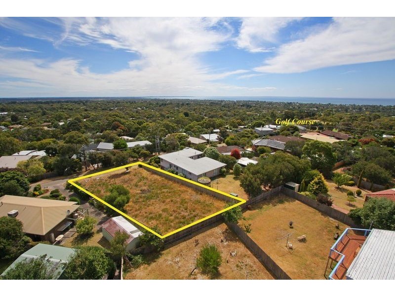15 Crest Drive, Rosebud VIC 3939